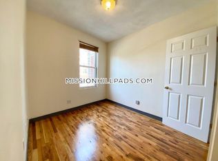 838 Huntington Ave #U2B, Boston, MA 02115