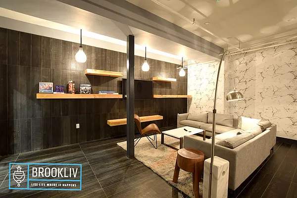 Rented by null | media 42