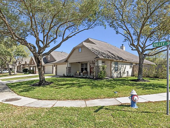 4th image of 5727 Valley Scene Way