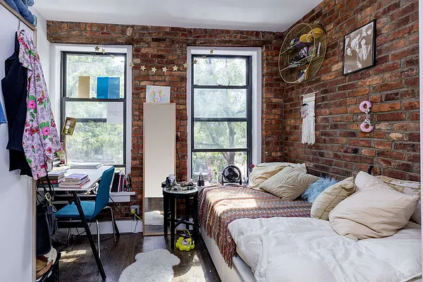 Rented by Compass | media 13