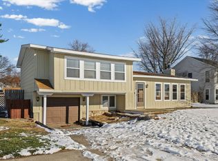 2230 Jeffery Dr, Saint Joseph, IL 61873