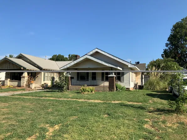 942 E Moses St, Cushing, OK 74023
