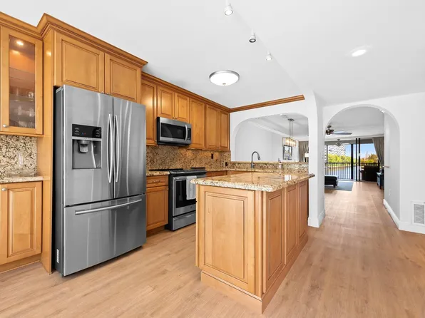 1100 SE 5th Ct APT 33, Pompano Beach, FL 33060