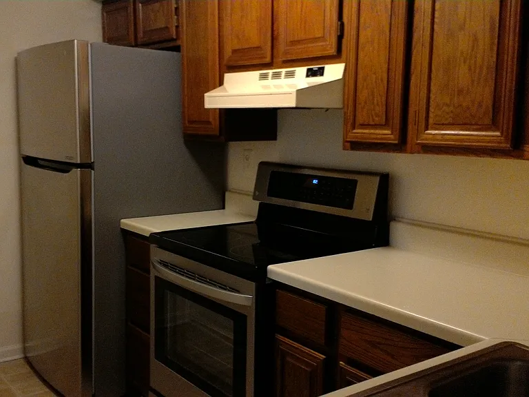 803 Stratford Way #J — Photo 7