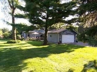 7603 E Sunset Dr, Wonder Lake, IL 60097