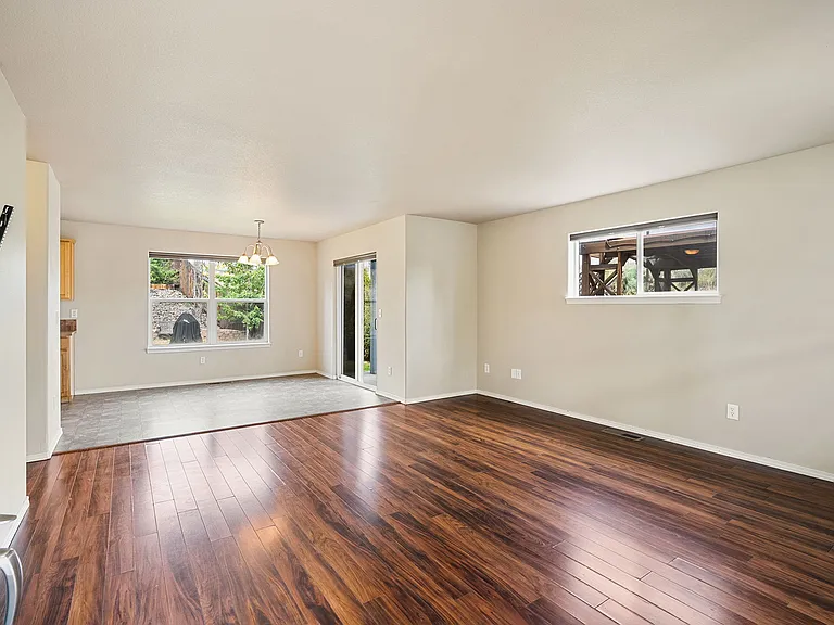 61095 Borden Dr — Photo 4