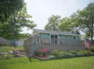 780 Vaniman Island Dr, Brooklyn, MI 49230