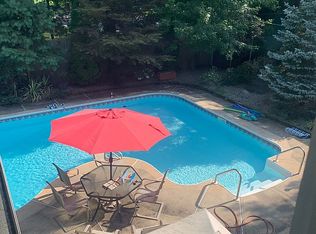 111 Arbutus Dr, Lakewood, NJ 08701