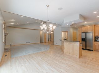 12950 Avocet St NW, Coon Rapids, MN 55448