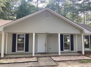 5495 Bush Ct, Hope Mills, NC 28348