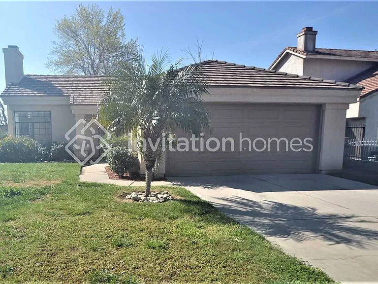 13999 Spring St — Photo 1