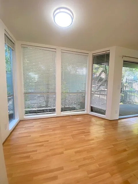 2700 Le Conte Avenue #406 - 1 — Photo 4