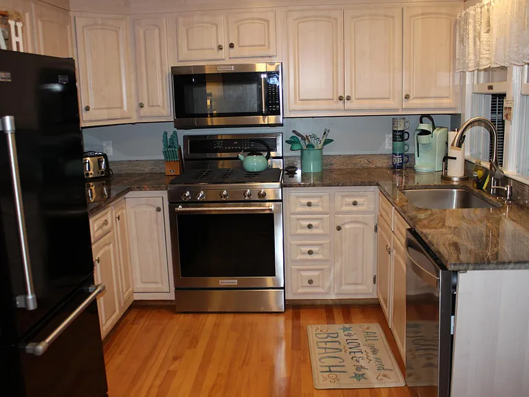 268 N End Blvd #A-1 — Photo 5