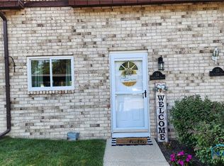 744 Fairway Dr APT 24, Wauseon, OH