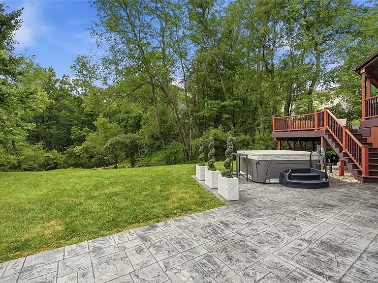 2533 Riva Ridge Ct — Photo 33