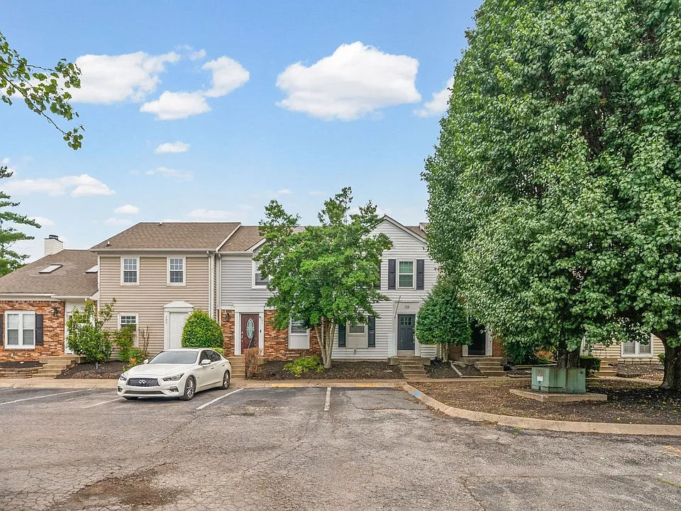 105 Greenland Ct