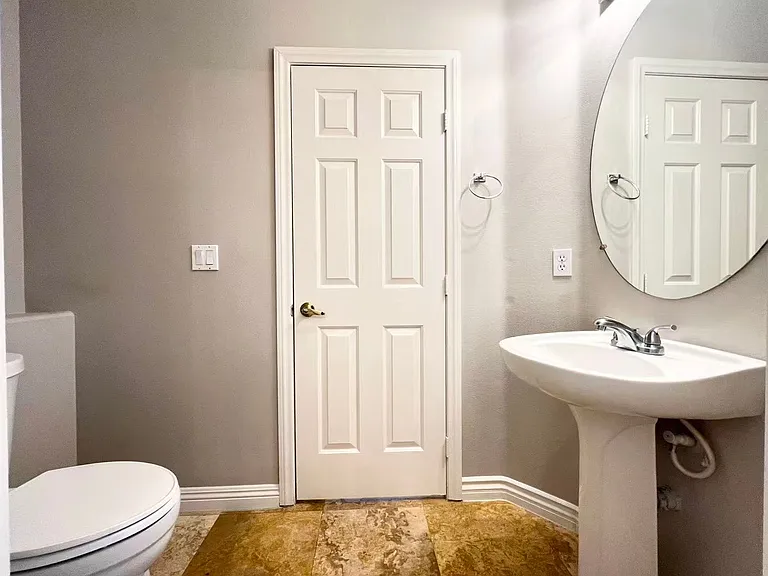 538 Los Hermanos St — Photo 11