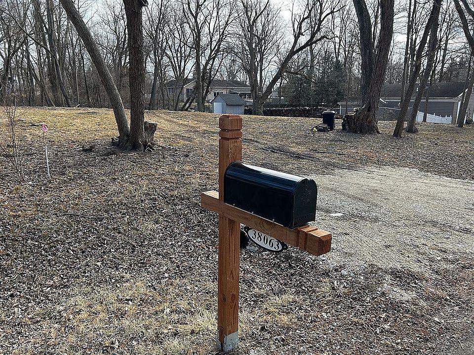 2nd image of 38063 N Dewey St