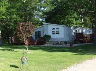 2711 S Hill Rd, Gladstone, MI 49837