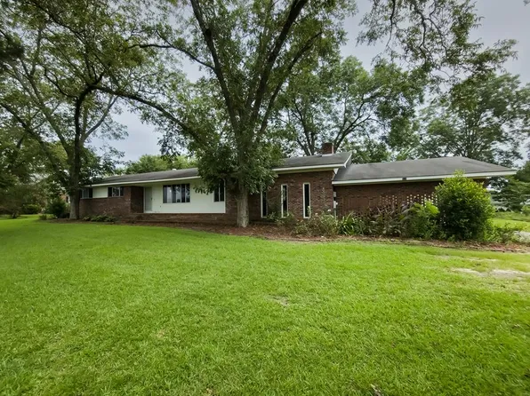 2018 Old Ocilla Rd, Tifton, GA 31794