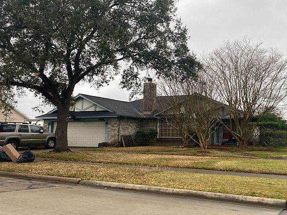 2nd image of 3906 Brookwood Dr