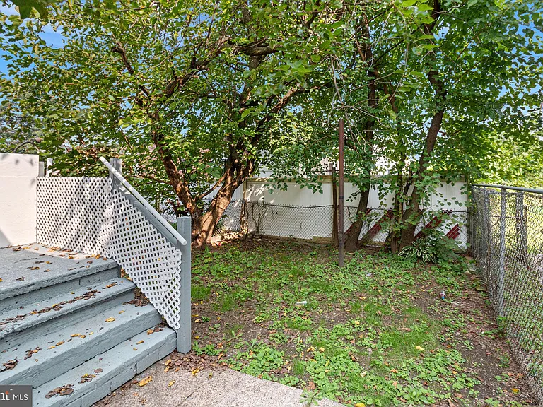 1344 Princeton Ave — Photo 20