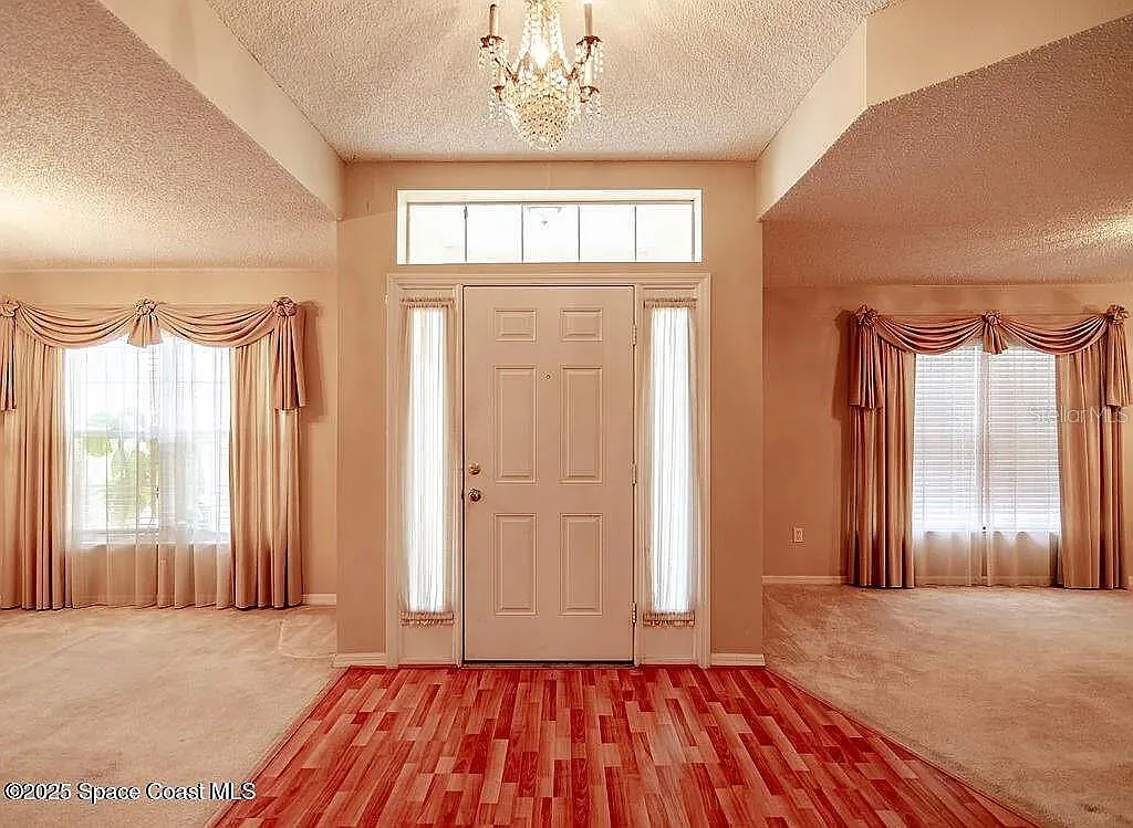 4 bed, 3.0 bath, 2455 sqft, $2,650 — Photo 3