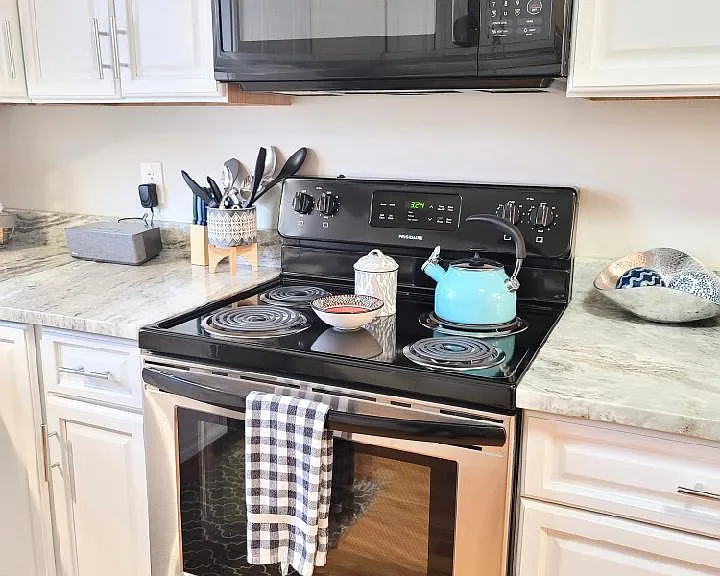1112 W Boylston St #A-5 — Photo 4