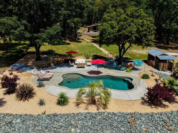 12934 Sierra Vista Dr, Grass Valley, CA 95945