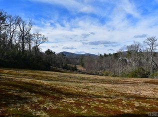 17 Lone Chimney Dr, Cashiers, NC 28717
