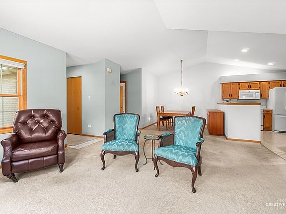 3rd image of 840 Havenshire Rd