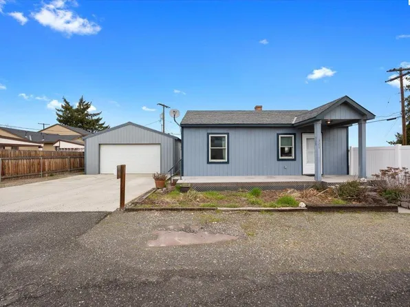 320 W Grand Ronde Ave, Kennewick, WA 99336