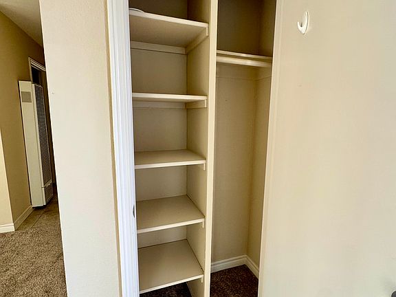 Entrance closet