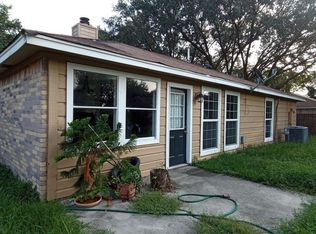 2410 Daffodil St, Highlands, TX 77562