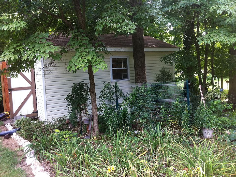 2nd image of 3706 Madrid Ct