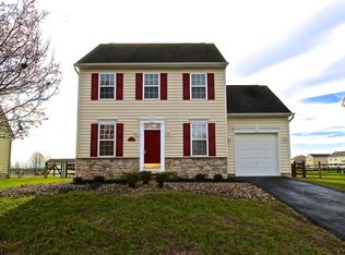 25 White Rabbit Dr, Smyrna, DE 19977