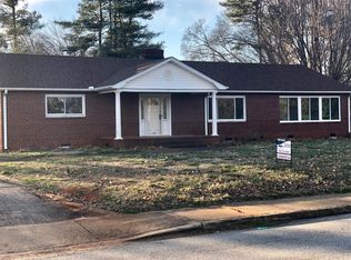 129 Hunts Bridge Rd, Greenville, SC 29617