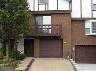 20 Hiland Valley Dr, Pittsburgh, PA 15229