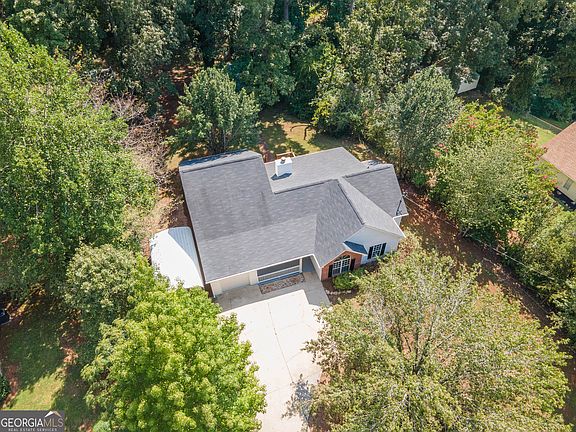 2nd image of 145 Edgemont Dr
