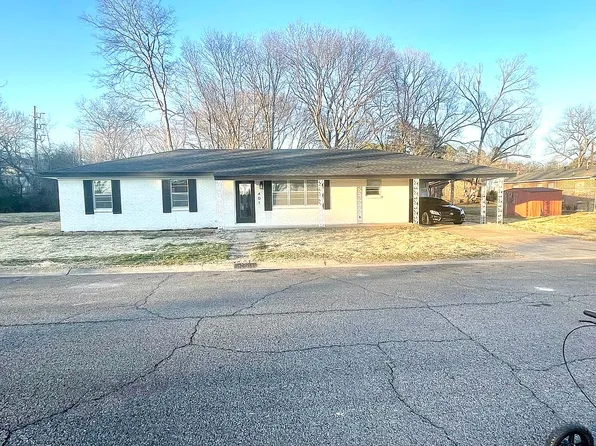 301 1/2 Walnut St, Clarksville, AR 72830
