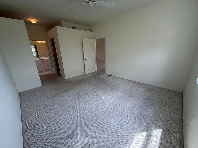 330 Robin Hood Cir #102 — Photo 12