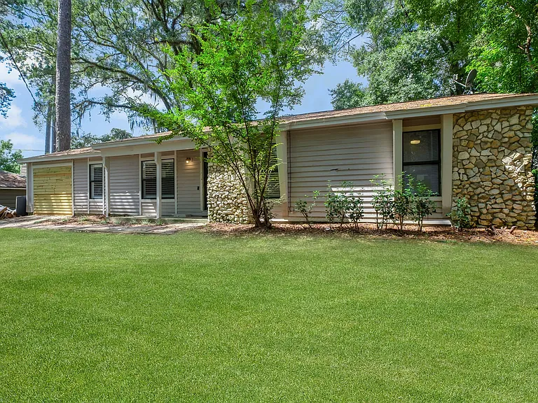 2416 Lanrell Dr — Photo 21