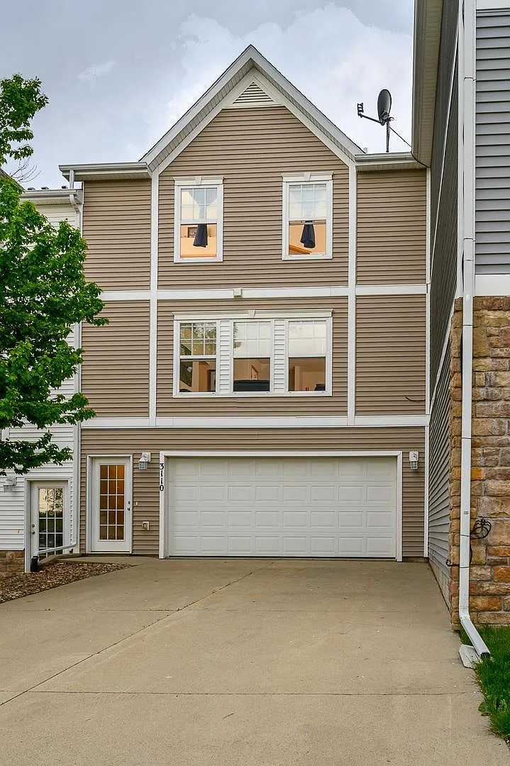Building Photo - 3110 SW Arlan Ln