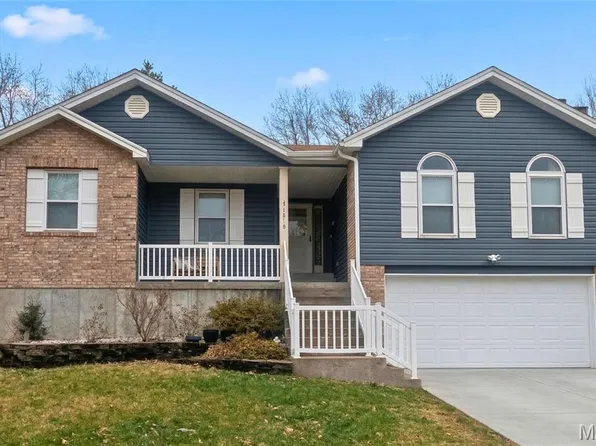 1518 Mammoth Ln, Imperial, MO 63052