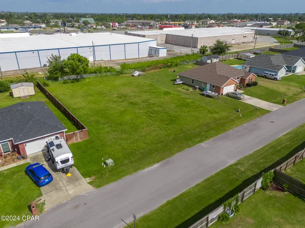 405 Nancy Dr, Panama City, FL 32404
