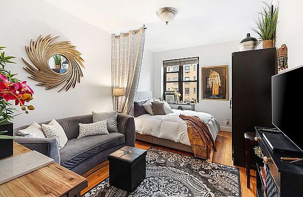 1st image of 312 W 23rd St APT 4F