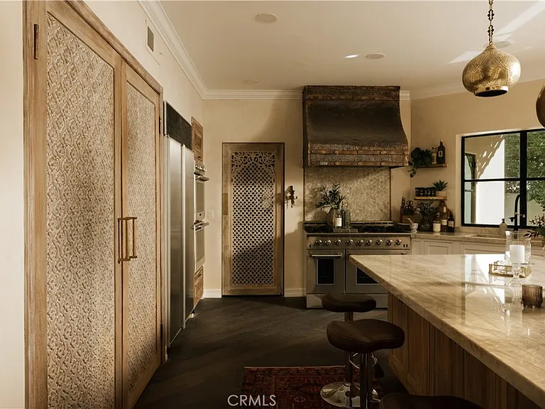 4909 Woodley Ave — Photo 10