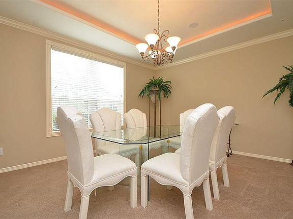 Formal Dining