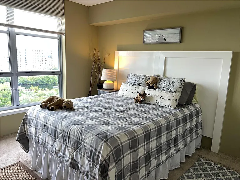 3600 Mystic Pointe Dr #1111 — Photo 12