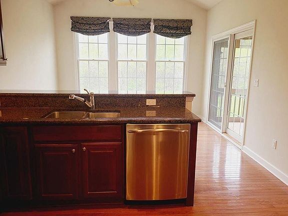 5th image of 48964 Rainbow Ln S